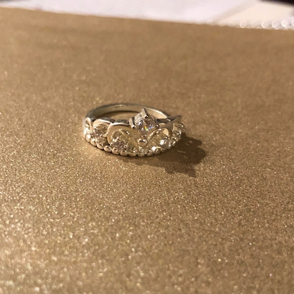 Silver princess ring size 8